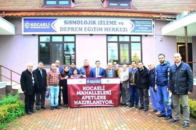 Sismoloji Merkezinde Depremi Tekrar Yaşadılar