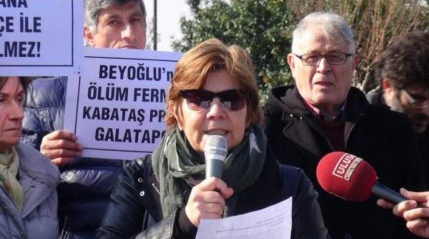 Cihangir'deki Roma Parkı I&ccedil;in İbb &Ouml;n&uuml;nde Eylem