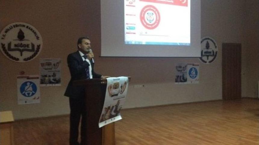 Servis Şof&ouml;rlerine Trafik G&uuml;venliği Eğitimi Verildi