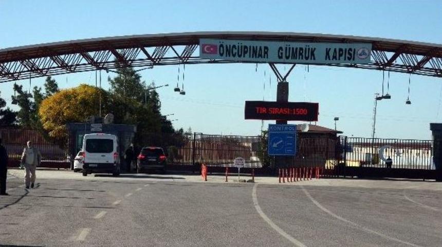 &Ouml;nc&uuml;pınar Sınır Kapısı Ge&ccedil;işlere A&ccedil;ıldı