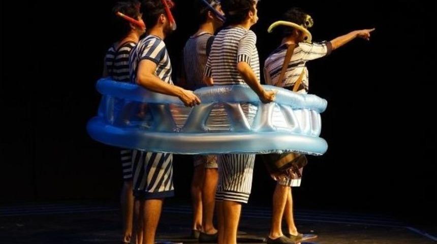 Antalya Şehir Tiyatrosu Manavgat&rsquo;ta