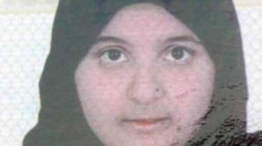 Bariyer L&uuml;ks Minib&uuml;se Ok Gibi Saplandı: 1 &Ouml;l&uuml; 5 Yaralı (2)