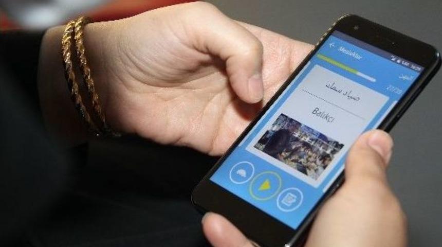 Turkcell &lsquo;merhaba Umut&rsquo; Uygulaması İle 1 Ayda 130 Bin Suriyeliye Ulaştı