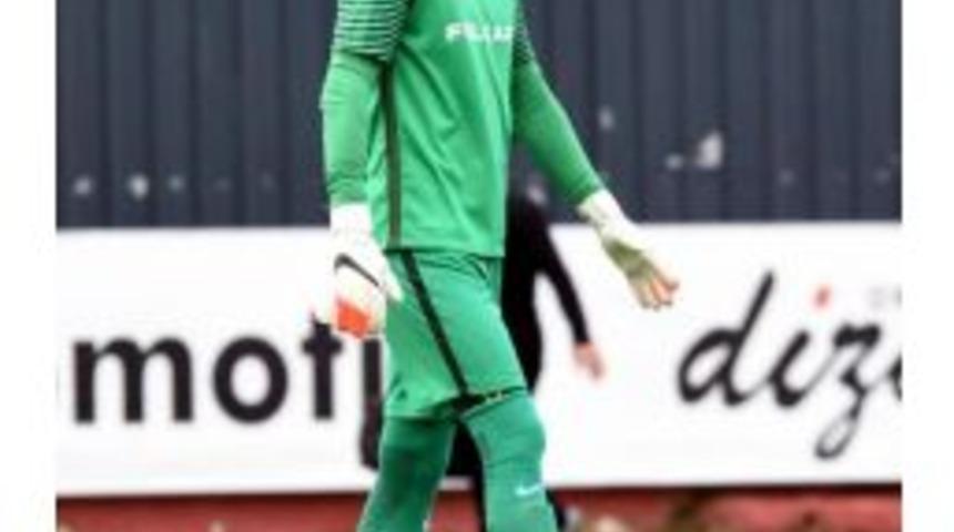 Altay'da Kaleci S&uuml;leyman'a Destek