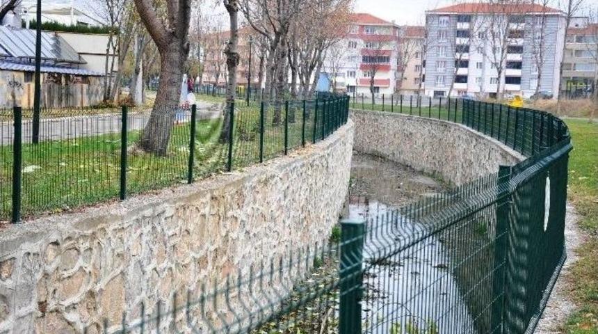 Kanal Boyundaki &Ccedil;evre D&uuml;zenlemesinin İkinci Etap &Ccedil;alışmaları Tamamlandı