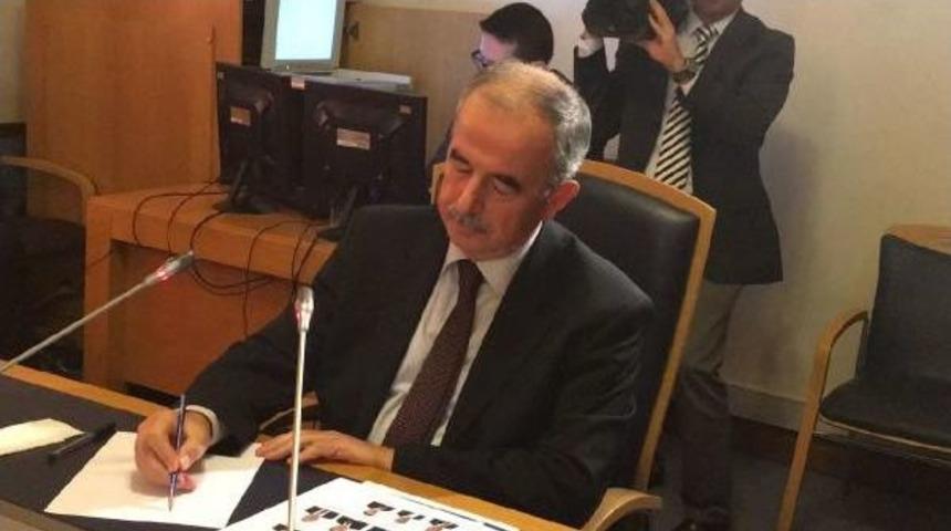 Diyanet İşleri Eski Başkanı Bardakoğlu: Diyanet'in Kusuru, Merdiven Altı Bilgilere Karşı Iyi M&uuml;cadele Vermediğidir