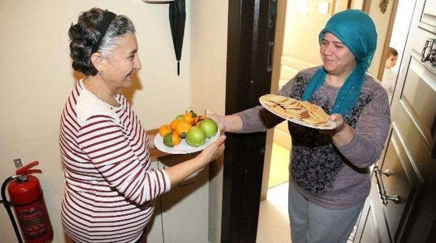 D&uuml;nya Komşular G&uuml;n&uuml;&rsquo;nde Ataşehir&rsquo;de Anlamlı Etkinlik