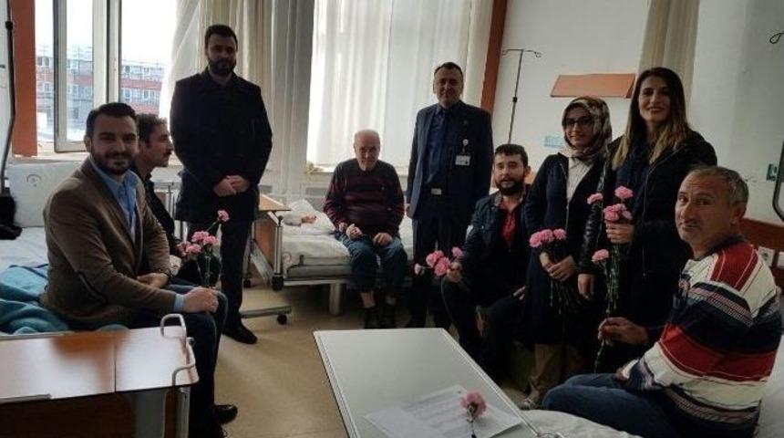 Ak Parti Gen&ccedil;lik Kolları &Uuml;yelerinden Diyabet Hastalarına Ziyaret