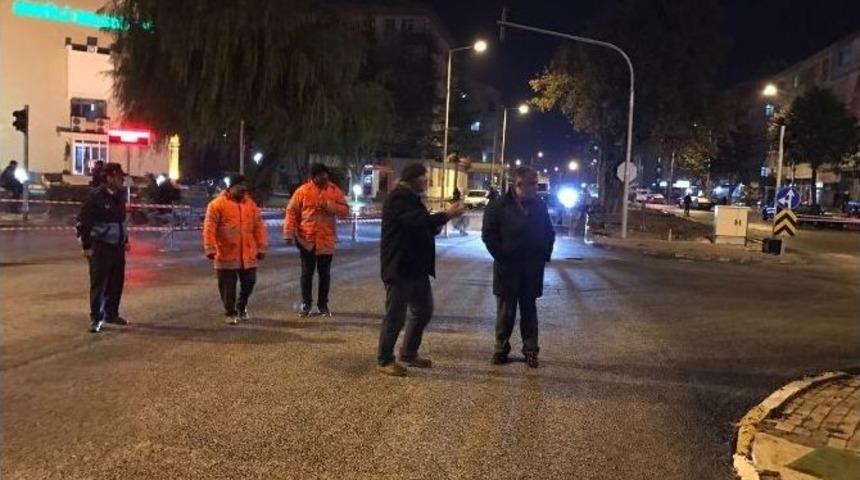 Başkan &Ouml;zg&uuml;ven İş&ccedil;ilerle Mesaide