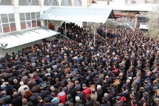 Muhtarın Ani Vefatı Narman’ı Yasa Boğdu