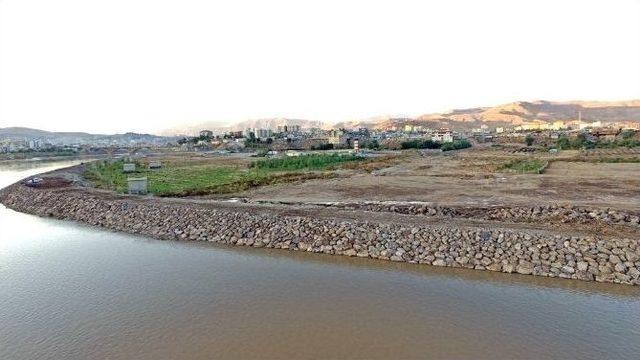 Dicle Nehri Islah Projesi Hayata Geçiriliyor