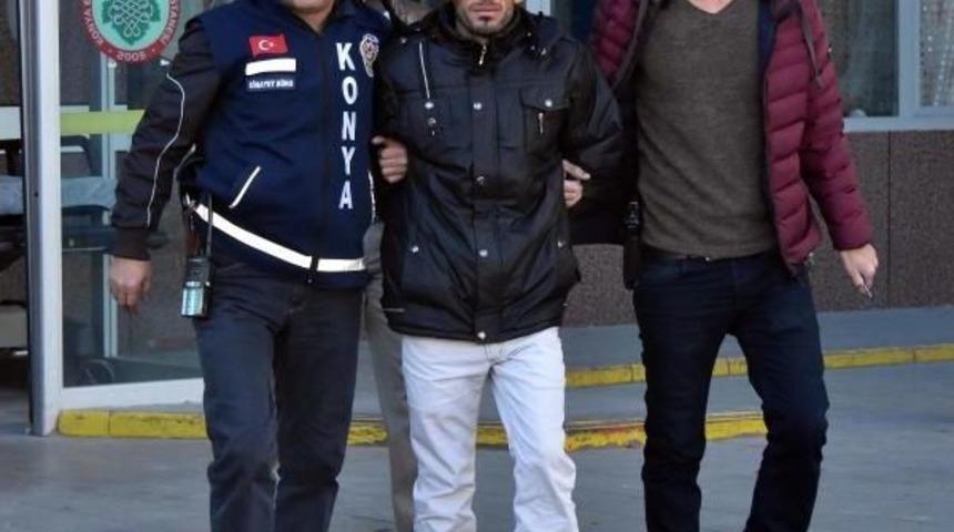 Eşi Ve Kayınvalidesini &Ouml;ld&uuml;r&uuml;rken Ilk Bı&ccedil;ak B&uuml;k&uuml;l&uuml;nce Ikinci Bı&ccedil;ağı Kullanmış