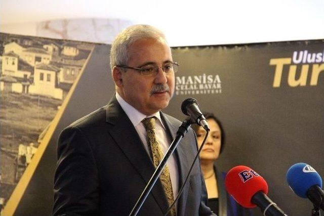 Turgutlu&rsquo;nun D&uuml;n&uuml; Ve Bug&uuml;n&uuml; Masaya Yatırıldı 2