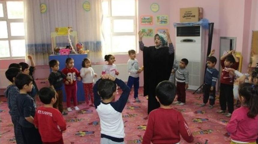 Kahta&rsquo;da Okul &Ouml;ncesi &Ouml;ğrencilere Kuran-ı Kerim Eğitimi