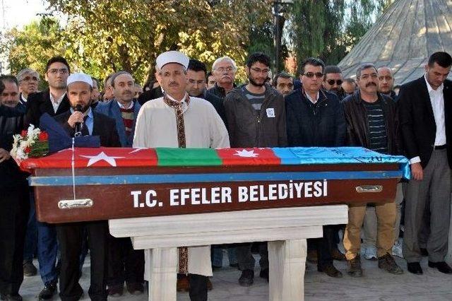 Aydınlı Tarihçi Son Yolculuğuna Türk Ve Azerbaycan Bayraklarıyla Uğurlandı