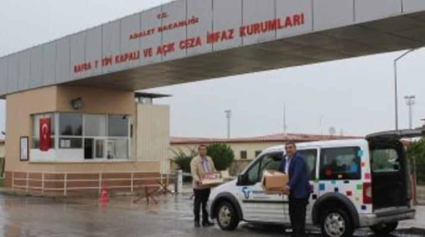 Tekkek&ouml;y&rsquo;den Mahkumlara Kitap