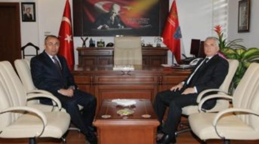 Vali Yıldırım&rsquo;dan Emniyet M&uuml;d&uuml;r&uuml; Şen&rsquo;e Ziyaret