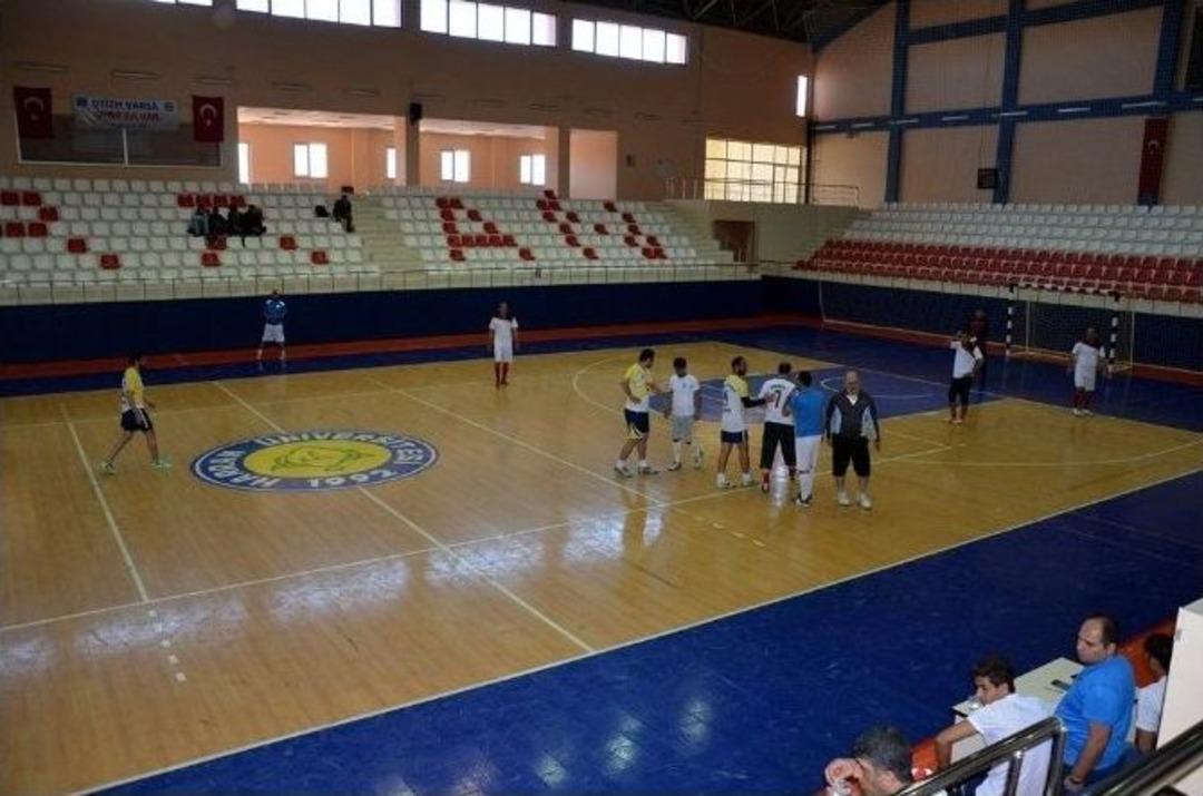 Harran &Uuml;niversitesinde Futsal Turnuvası Sona Erdi