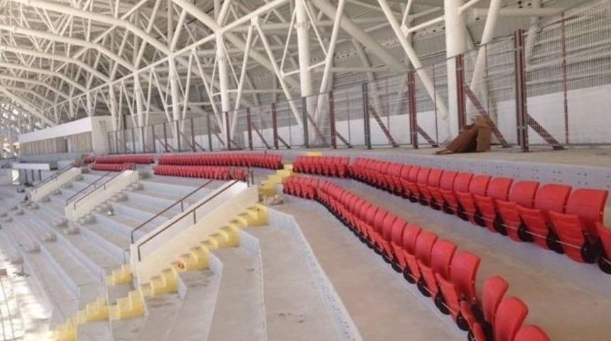 Malatya Arena Stadında Koltuk Monte Edilmesi İşlemine Başladı