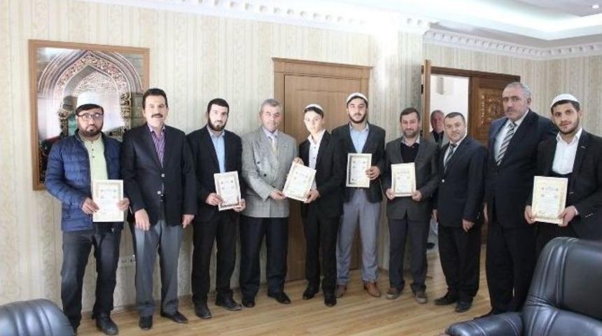 Mardinli Hafızlar Belgelerini Aldı