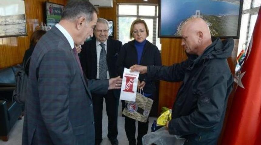 Savaşlara Dikkat &Ccedil;ekmek I&ccedil;in Bel&ccedil;ika'dan Gelibolu'ya Y&uuml;r&uuml;d&uuml;