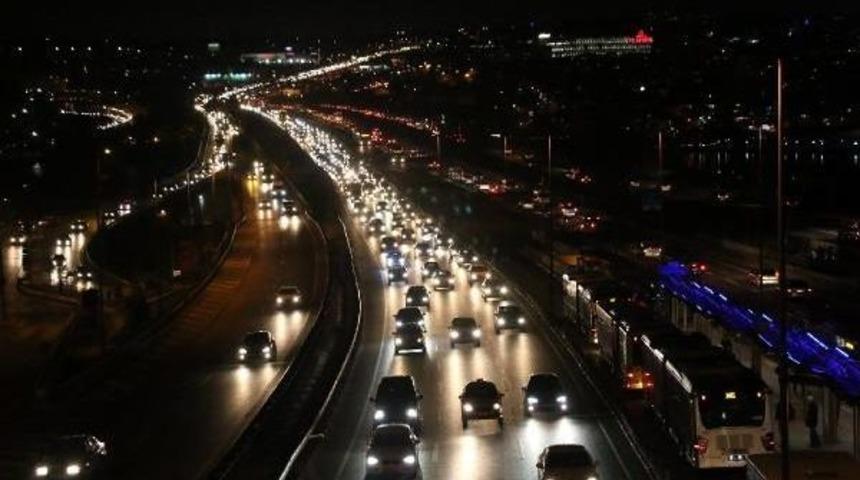 İstanbul'da Trafik Yoğunluğu...