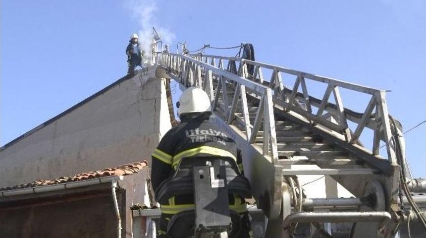 Tekirdağ&rsquo;da Korkutan Yangın