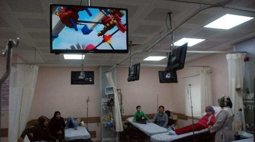 &Ccedil;ocukların Acil Servis Korkusunu Yenmesi İ&ccedil;in &Ouml;rnek Uygulama