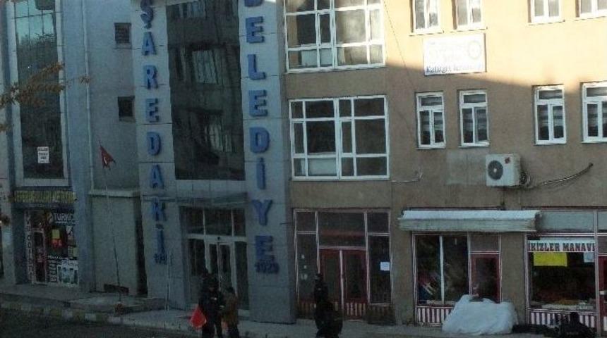 Malazgirt Belediyesi Eş Başkanları G&ouml;zaltında