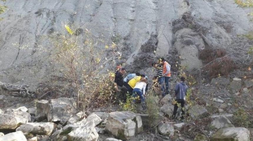 Manzara Seyrederken U&ccedil;urumdan Yuvarlandı