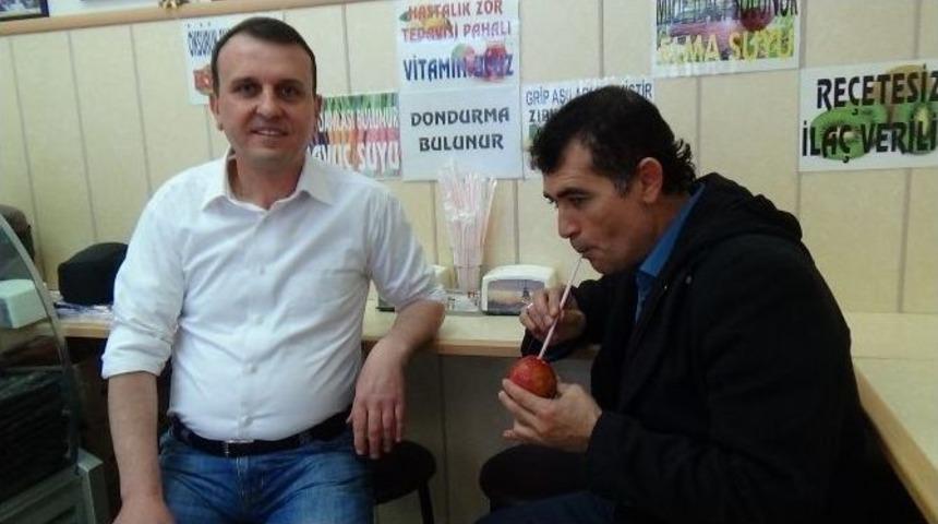 (&ouml;zel Haber) K&uuml;tahyalı İşletmeci Narı, &Ccedil;ok İlgin&ccedil; Bir Y&ouml;ntemle Meyve Suyu Haline Getiriyor