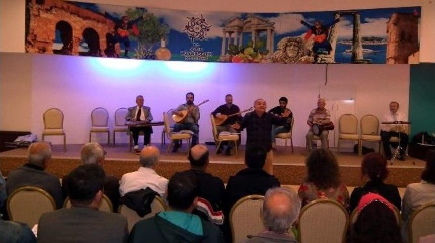 Aydın&rsquo;da Thm Koro &Ccedil;alışmaları S&uuml;r&uuml;yor