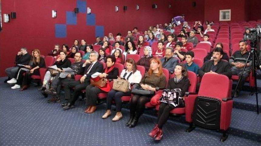 Diyabetli &Ccedil;ocuğun Takibinde Aile Ve &Ouml;ğretmene G&ouml;rev D&uuml;ş&uuml;yor