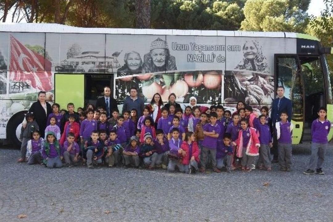 Başkan Alıcık, Kocag&uuml;r İlk&ouml;ğretim &Ouml;ğrencilerini Ağırladı