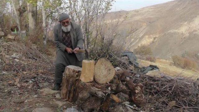 Eşi Ve 9 &Ccedil;ocuğu Gitti, K&ouml;yde Tek Başına Kaldı 2