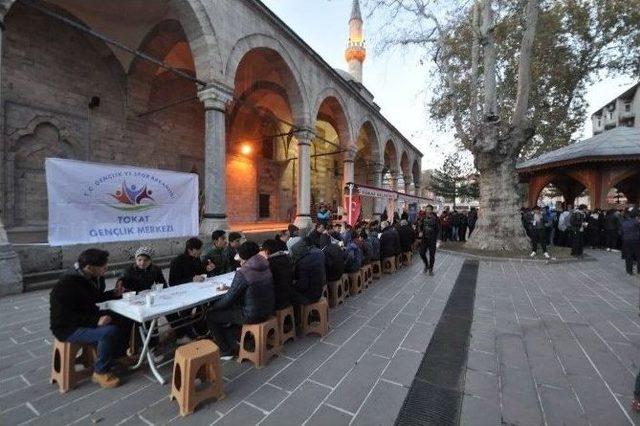 Tokat’ta Gençler Sabah Namazında Buluştu