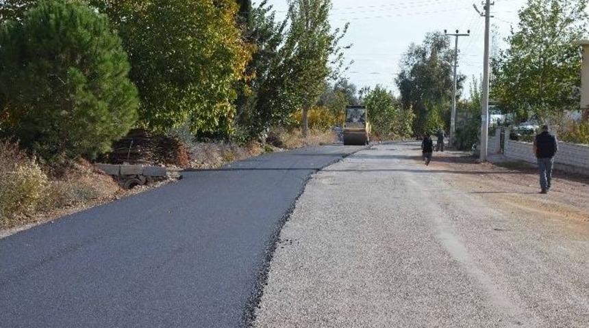 D&ouml;şemealtı Yağca&rsquo;da Sıcak Asfalt &Ccedil;alışması