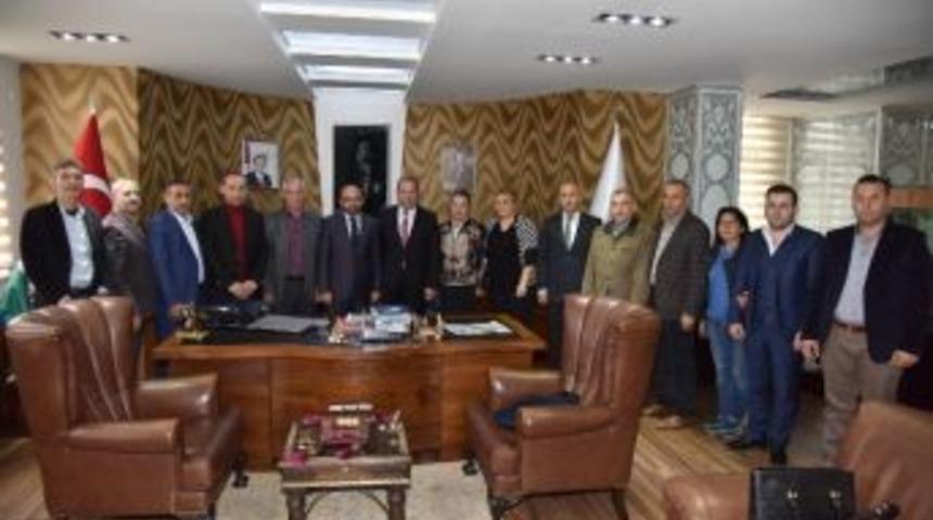 Kocaeli Emlak&ccedil;ılar Odası &Uuml;z&uuml;lmez&rsquo;i Ziyaret Etti