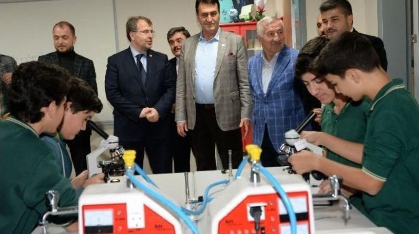 D&uuml;nya &Ouml;ğrencileri Bursa&rsquo;da Eğitim G&ouml;r&uuml;yor