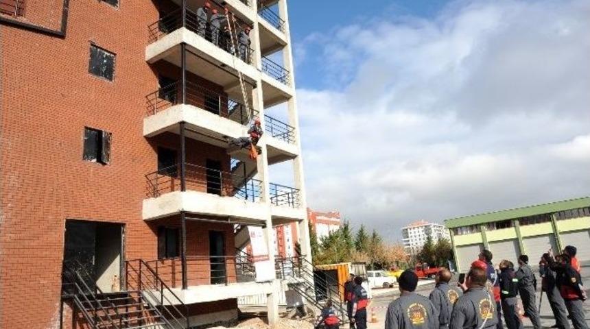 B&uuml;y&uuml;kşehir&rsquo;den Uzman İtfaiyeci Eğitimi