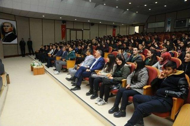 Rekt&ouml;r Battal Lise &Ouml;ğrencileriyle Buluştu 1