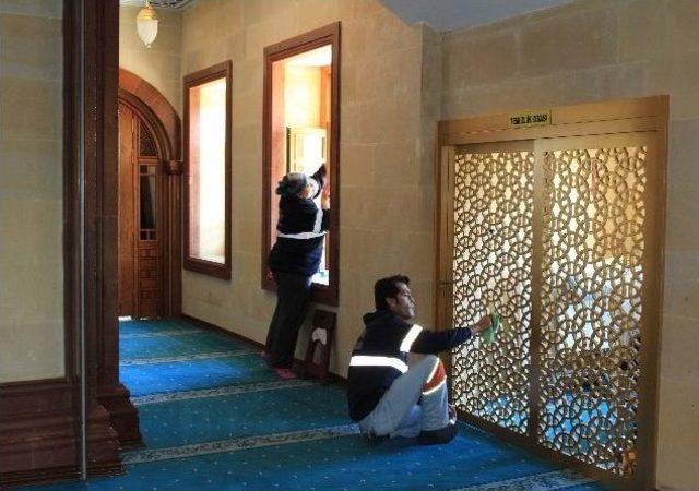 Adana’nın Camileri Pırıl Pırıl 2