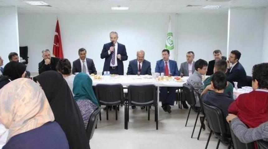 Bartın Valisi Dirim, &Ouml;ğrencilerle Buluştu