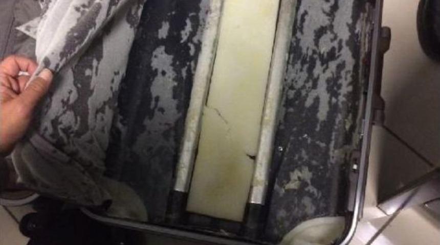 İranlı Yolcunun Valizinde 7 Kilo 900 Gram Afyon Sakızı Ele Ge&ccedil;ti