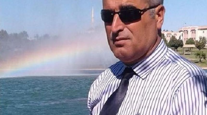 &Uuml;niversitedeki Odasında Intihar Etti