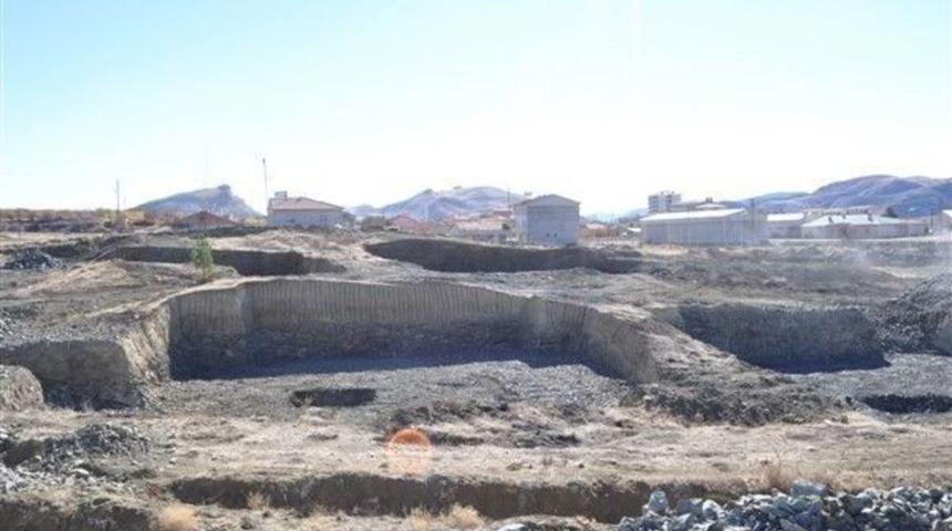 Hekimhan&rsquo;da Toki Konutlarında &Ccedil;alışmalar Başladı