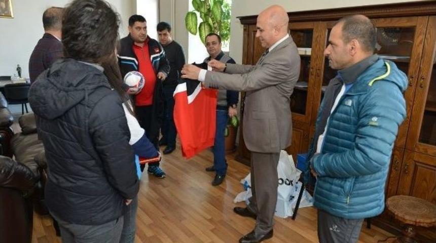 Yakutiye, Amat&ouml;r Spora Kol Kanat Geriyor