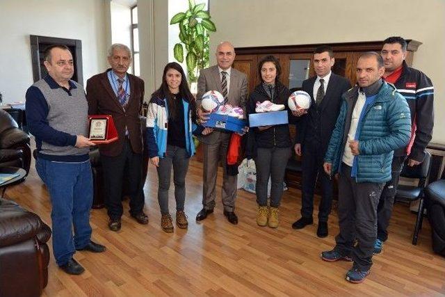 Yakutiye, Amat&ouml;r Spora Kol Kanat Geriyor 2