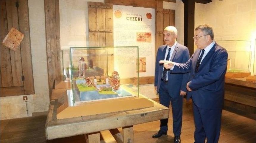 Belediye Başkanı Evrim İslam Bilim Tarih M&uuml;zesini Gezdi