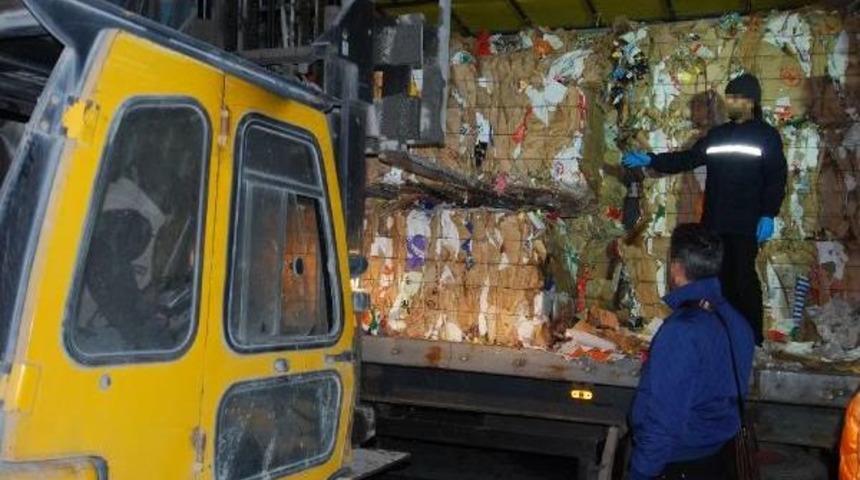 Dedekt&ouml;r K&ouml;pek "fırtına" 195 Kilo Skunk Buldu